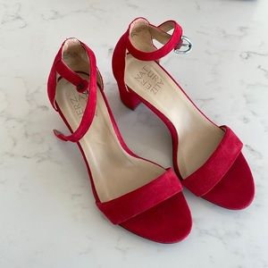 Naturalizer VERA dress sandal size 6 wide red suede